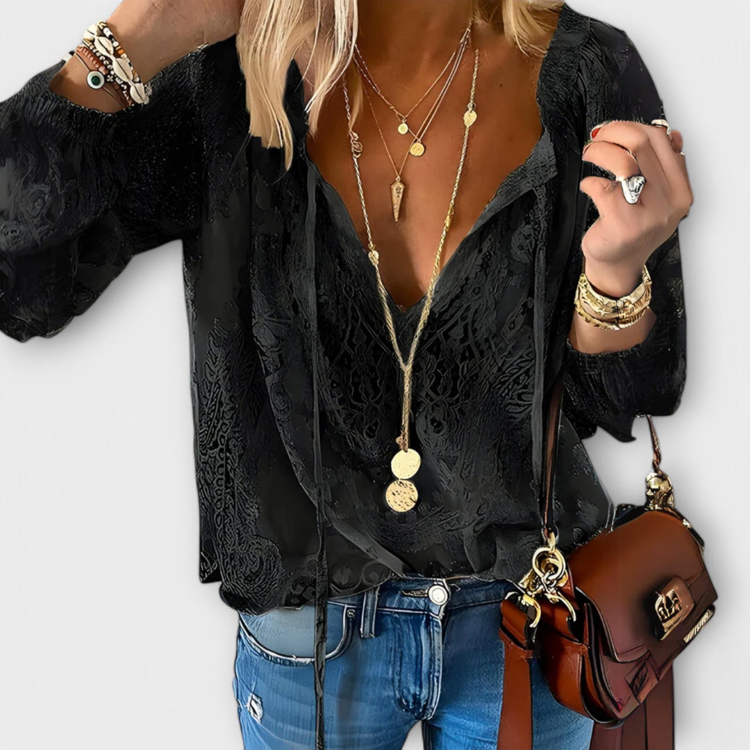 Brunetta | Sophisticated Blouse 1