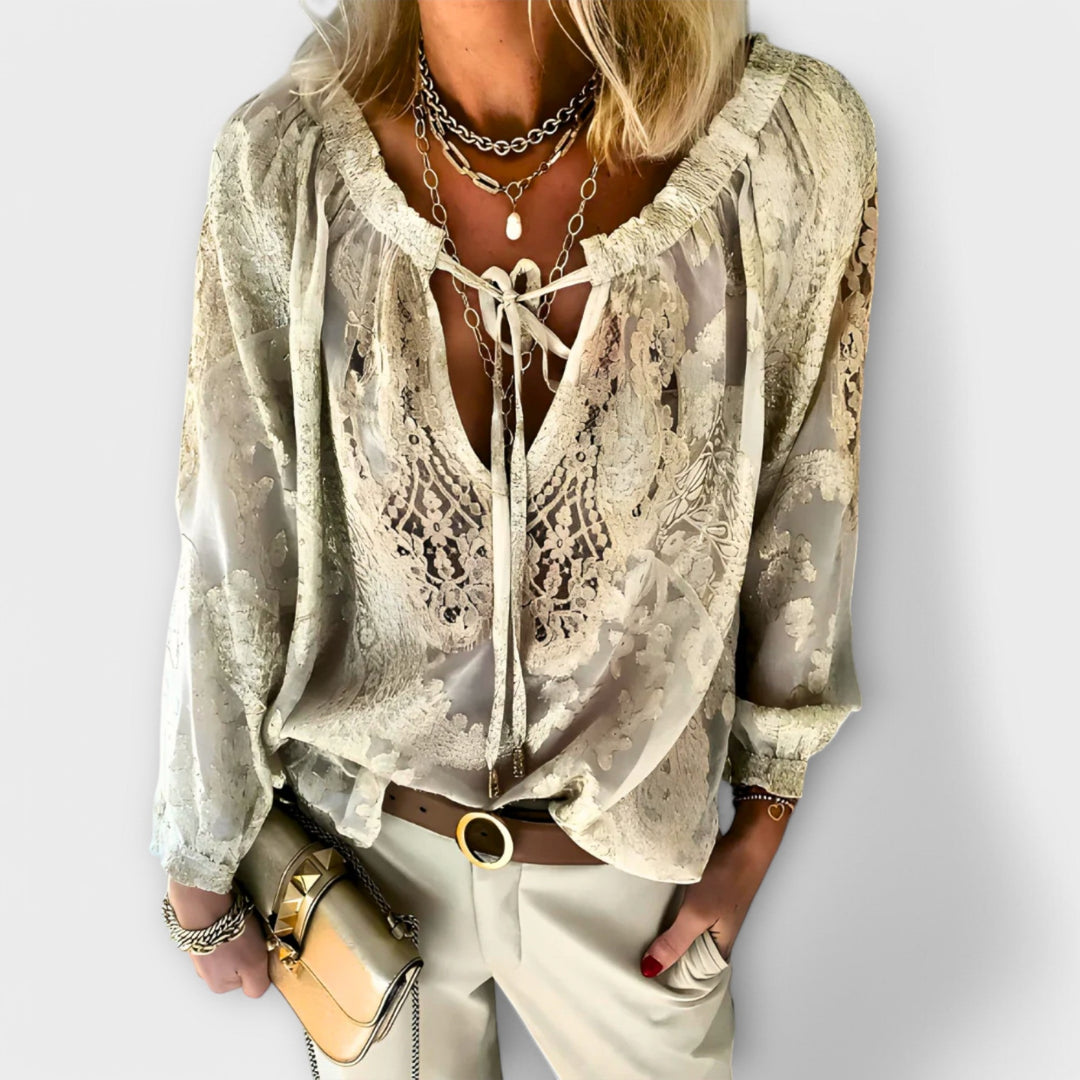 Brunetta | Sophisticated Blouse 2