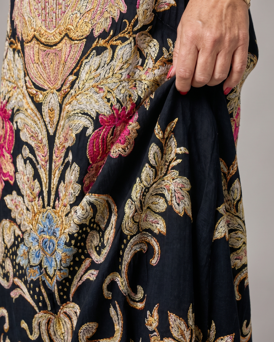 Evarose | Ornate Vintage Print Three Quarter Sleeve Midi Dress 2