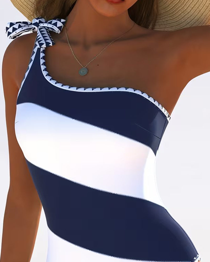 Isabella | Striped One-Piece Swimsuit 3