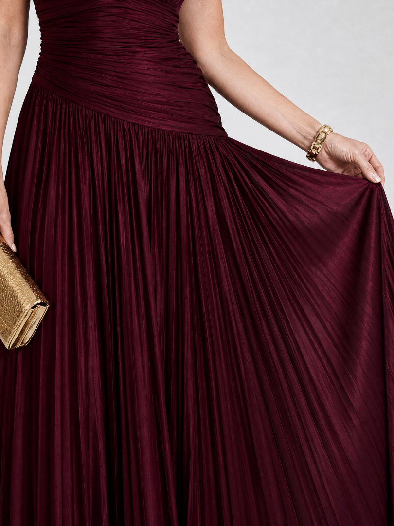 Lemar | Sleeveless Pleated V Neck Midi Dress 2