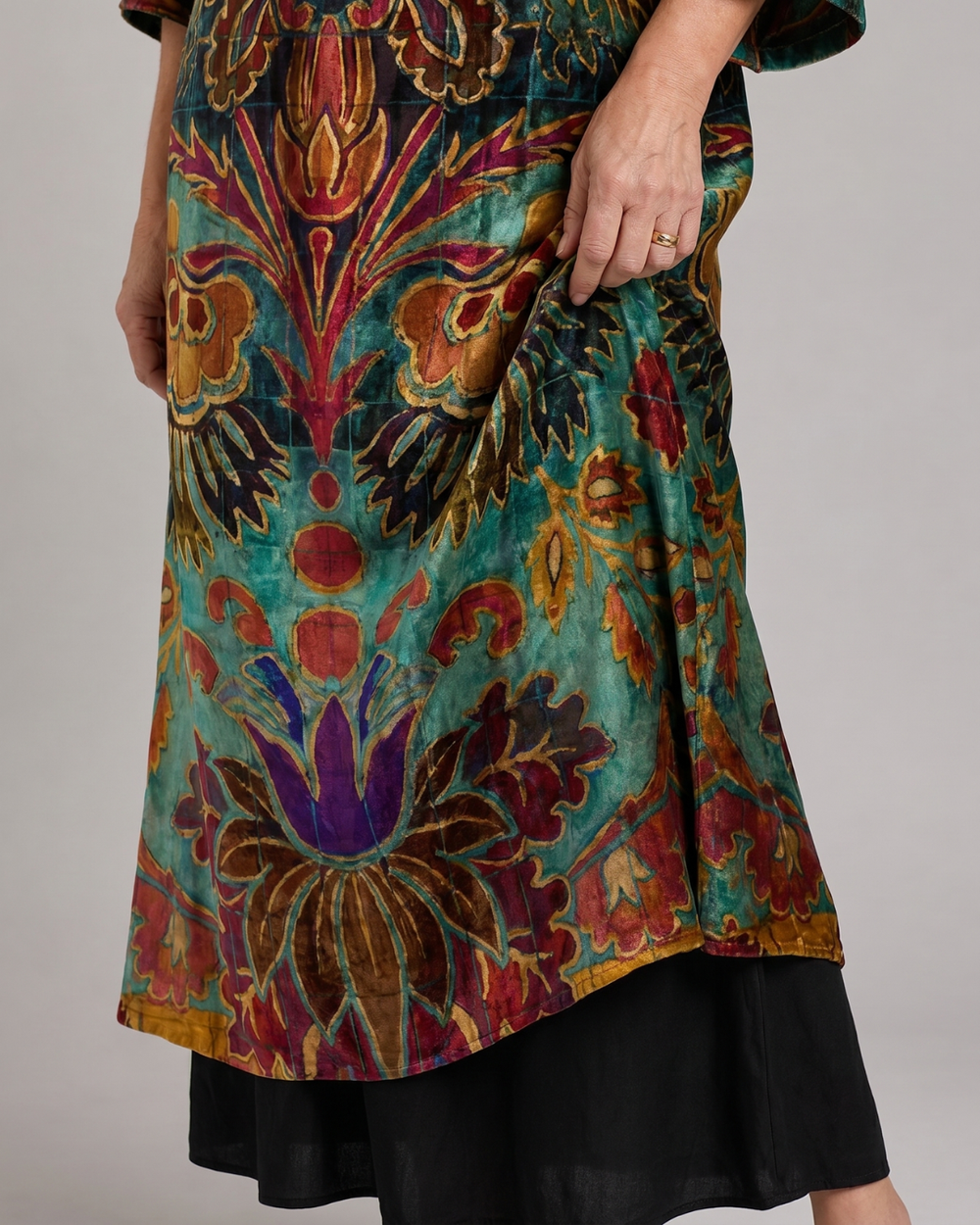 Valmira | Ornate Bohemian Print Loose Fit Midi Dress 1